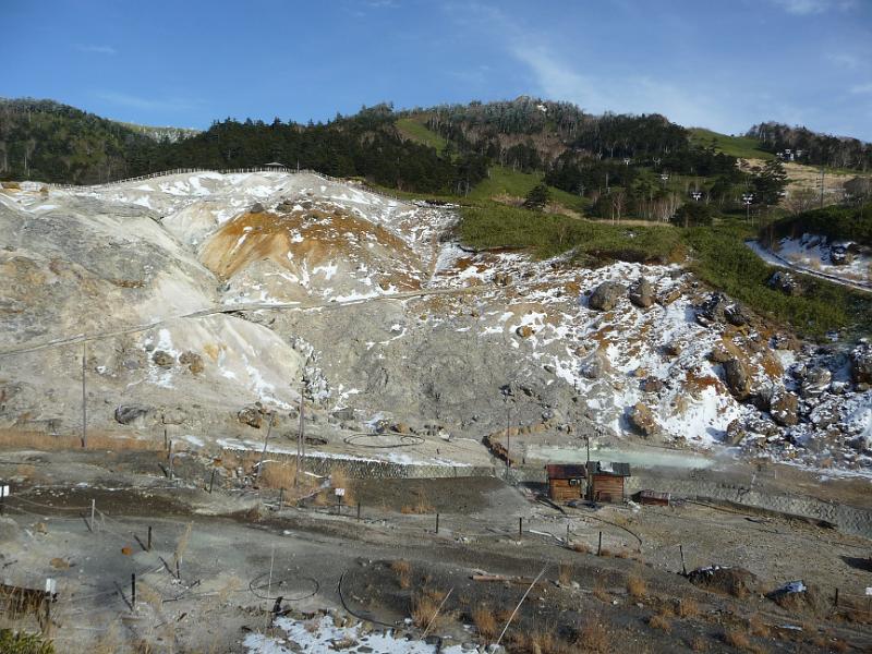 foto_20141116_1416_03.jpg - [de]Heiße Quellen und Skipisten in direkter Nachbarschaft.[en]Hot springs and ski slopes next to each other.