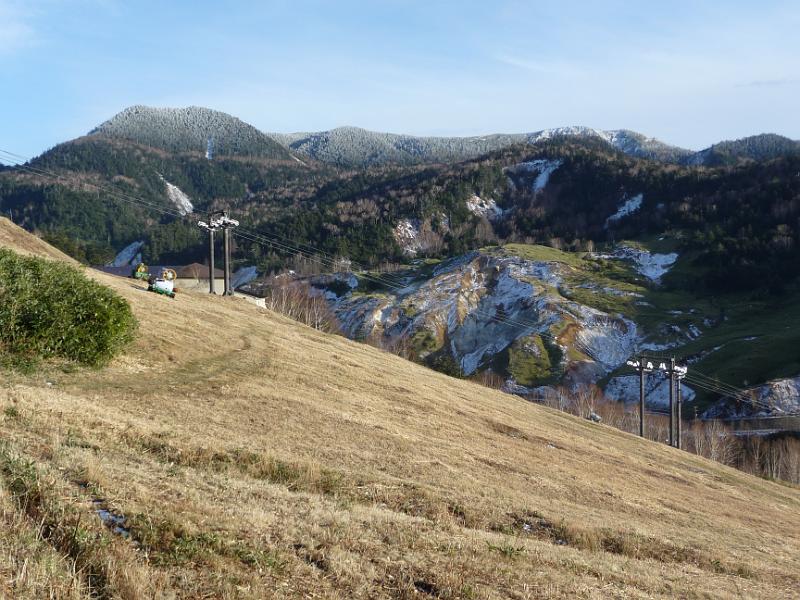 foto_20141116_1518_01.jpg - [de]Die Skipisten warten auf den ersten Schnee.[en]The ski slopes are waiting for the first snow.